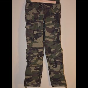 Camp pants